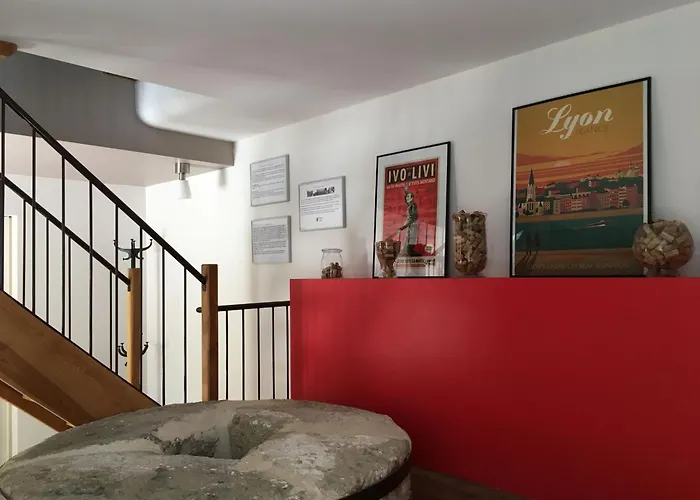 Le Moulin Du Pont De Matar 펜션 Montpezat-de-Quercy