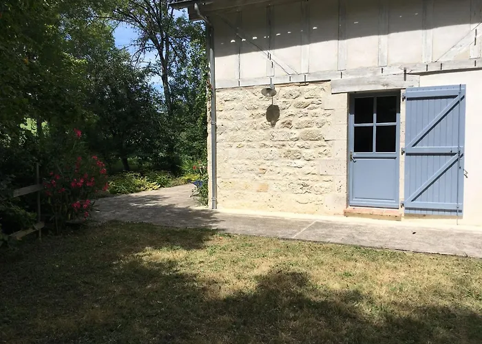 펜션 Le Moulin Du Pont De Matar