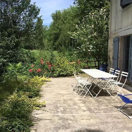 Le Moulin Du Pont De Matar 펜션 Montpezat-de-Quercy